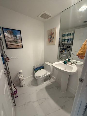 1745 E Hallandale Beach Boulevard 304W, Hallandale Beach, FL 33009