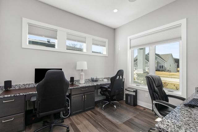 4829 159th Street, Urbandale, IA 50323