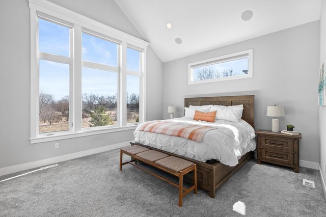 4829 159th Street, Urbandale, IA 50323