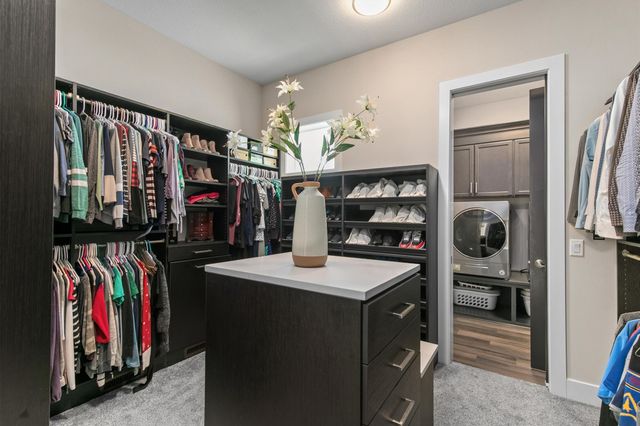 4829 159th Street, Urbandale, IA 50323