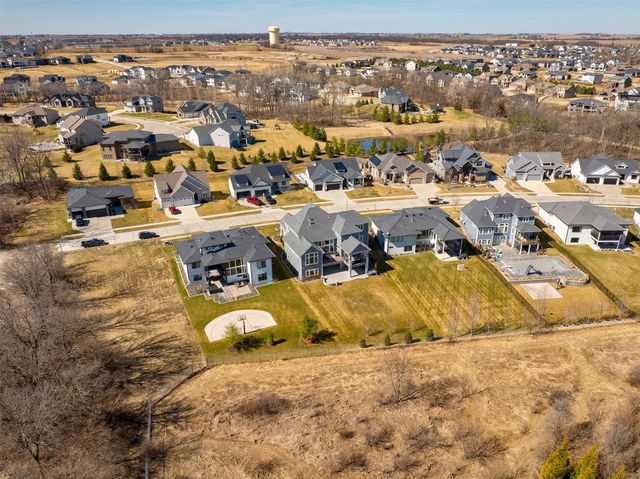 4829 159th Street, Urbandale, IA 50323