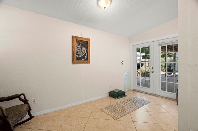 2903 W PAXTON, Tampa, FL 33611