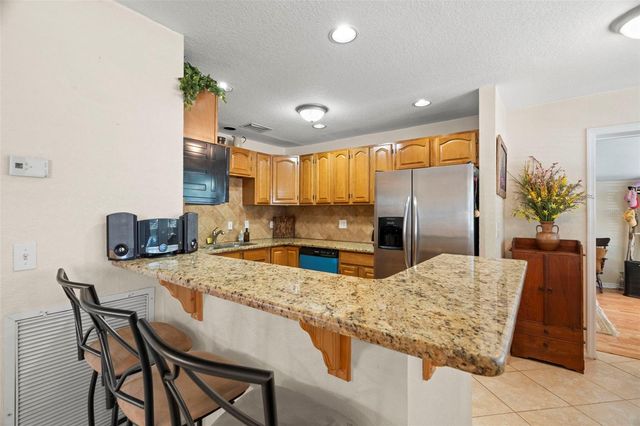 2903 W PAXTON, Tampa, FL 33611