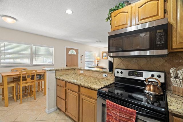 2903 W PAXTON, Tampa, FL 33611