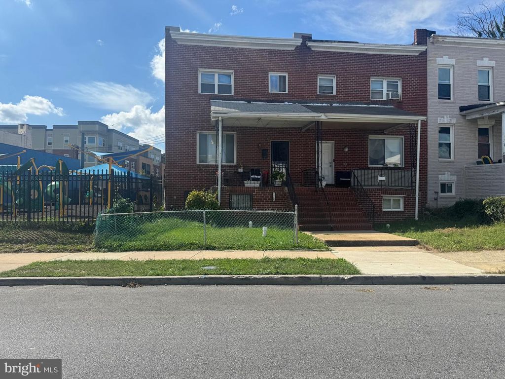 2214 N MONROE ST, Baltimore, MD 21217