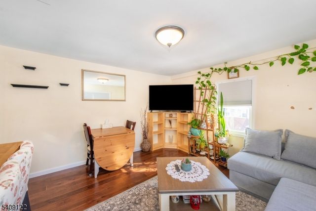 707 Union St, Rahway City, NJ 07065