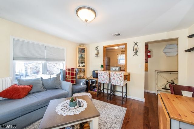 707 Union St, Rahway City, NJ 07065