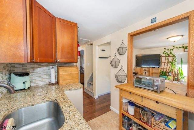 707 Union St, Rahway City, NJ 07065