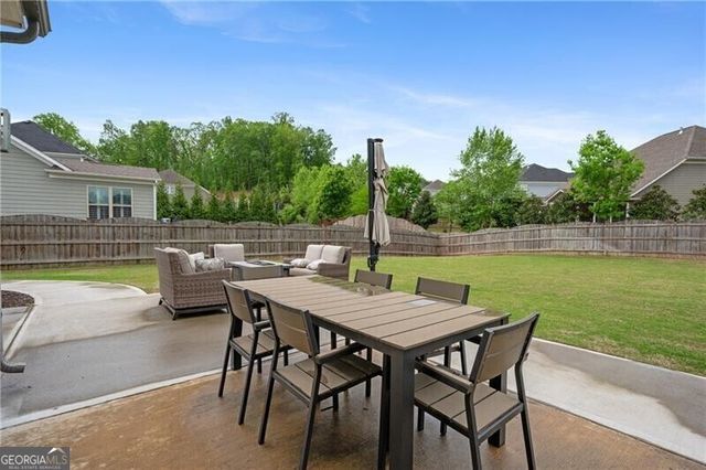 800 Ivy Crest Lane, Canton, GA 30115