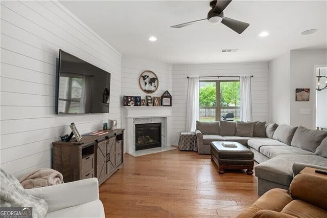 800 Ivy Crest Lane, Canton, GA 30115