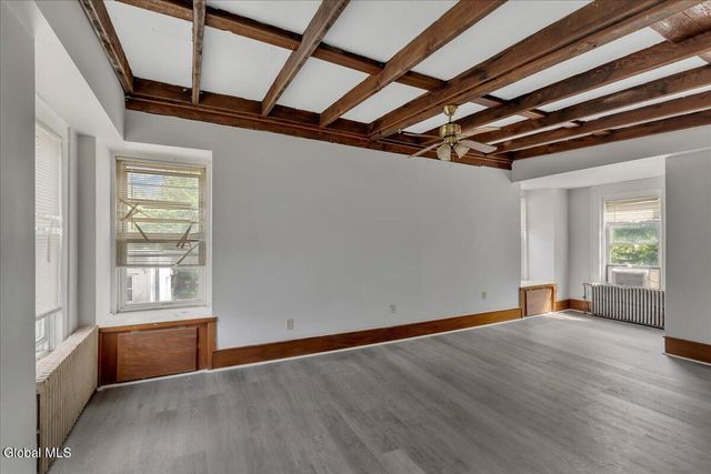 715 2nd Avenue, Troy, NY 12182