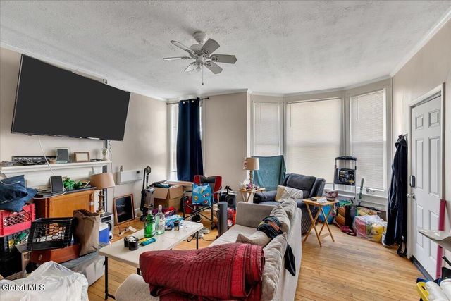 715 2nd Avenue, Troy, NY 12182