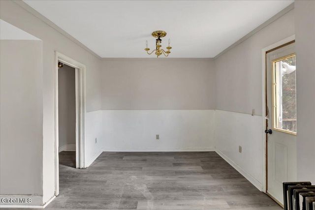 715 2nd Avenue, Troy, NY 12182