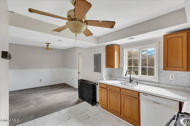715 2nd Avenue, Troy, NY 12182
