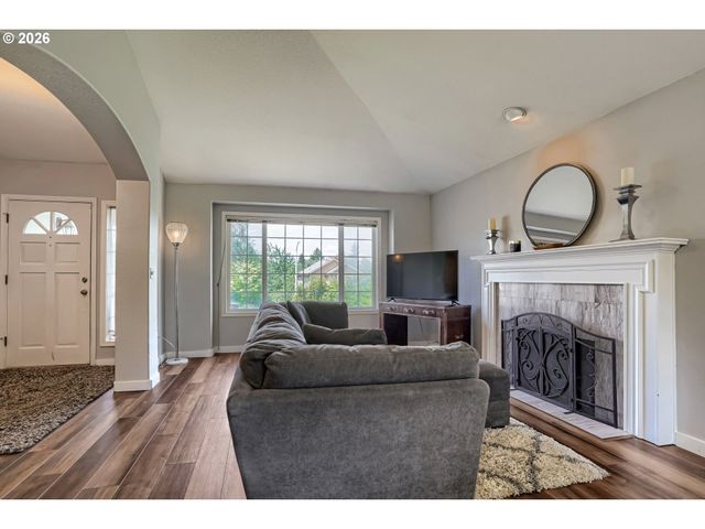 630 Nw KLICKITAT St, Camas, WA 98607