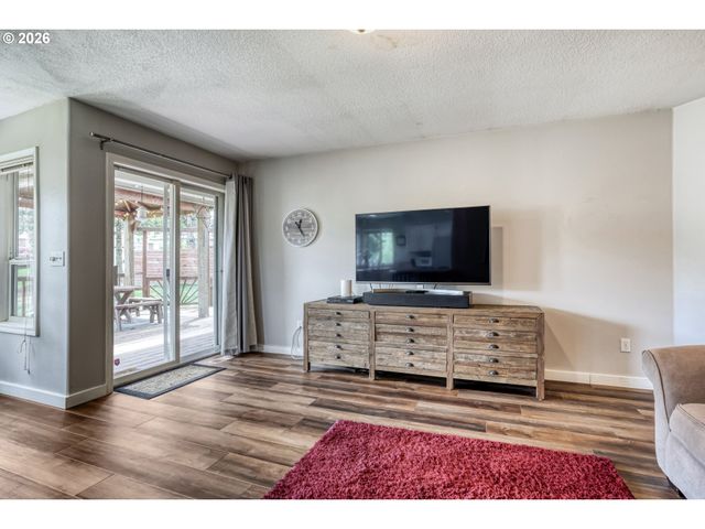 630 Nw KLICKITAT St, Camas, WA 98607
