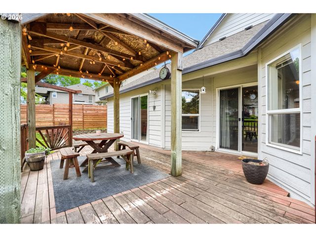 630 Nw KLICKITAT St, Camas, WA 98607