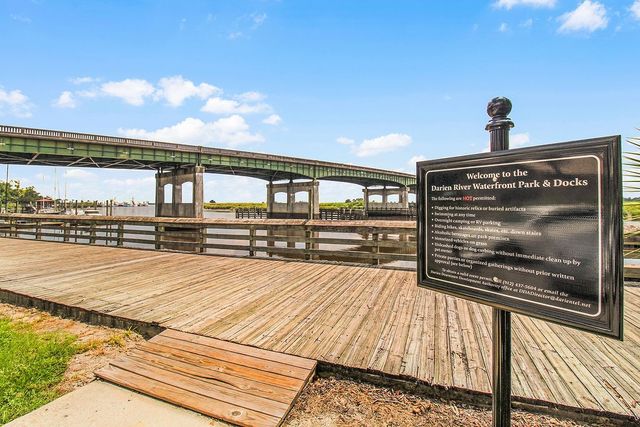 91 Screven Street Bldg D Unit 309, Darien, GA 31305