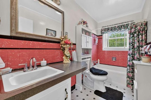 210 Lavista Drive, Blue Ridge, GA 30513