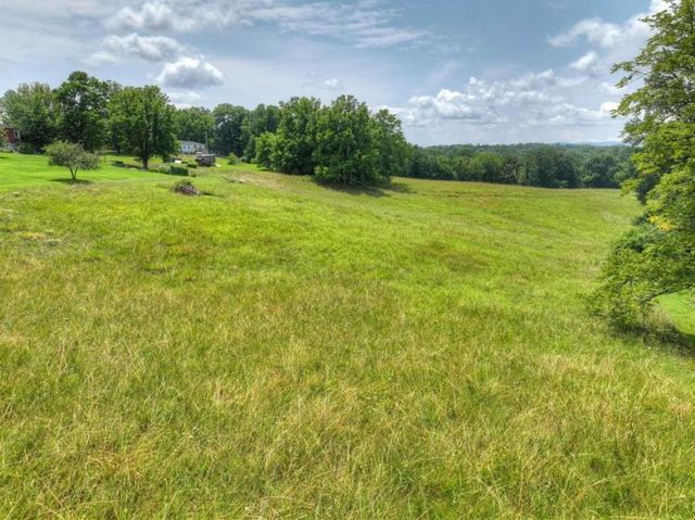 210 Lavista Drive, Blue Ridge, GA 30513