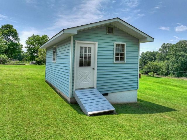 210 Lavista Drive, Blue Ridge, GA 30513