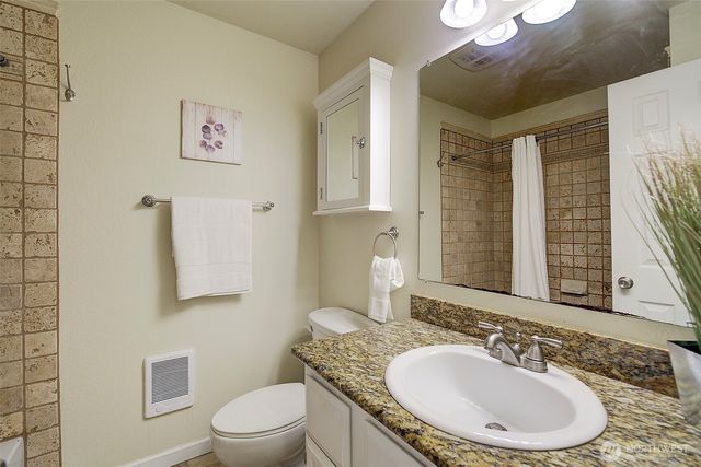 1111 S Villard Street #C-15, Tacoma, WA 98465