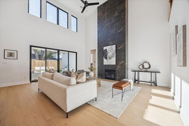 1807 Wakefield Drive, Houston, TX 77018