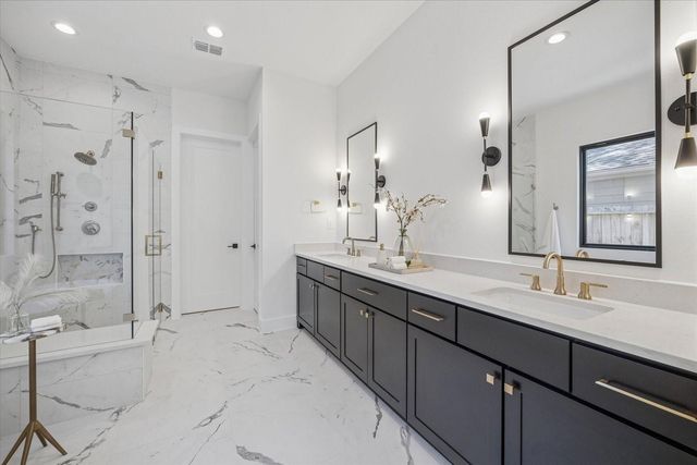 1807 Wakefield Drive, Houston, TX 77018