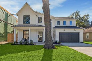 1807 Wakefield Drive, Houston, TX 77018