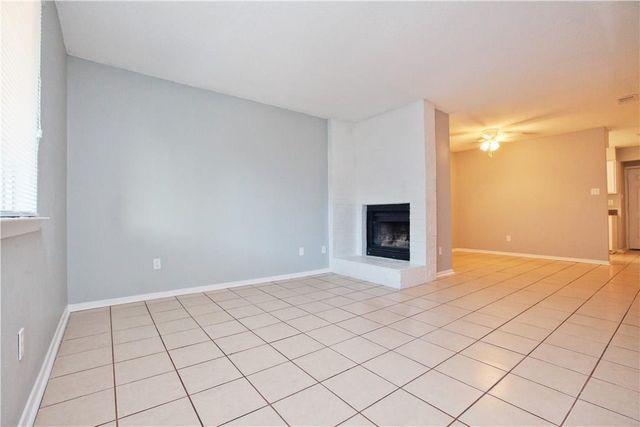8401 Colony Loop DR, Austin, TX 78724