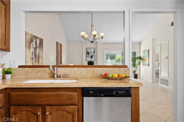 62 Sandpiper 29, Irvine, CA 92604
