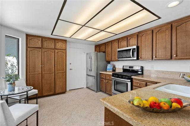 62 Sandpiper 29, Irvine, CA 92604