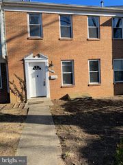 5023 BERWYN RD, College Park, MD 20740