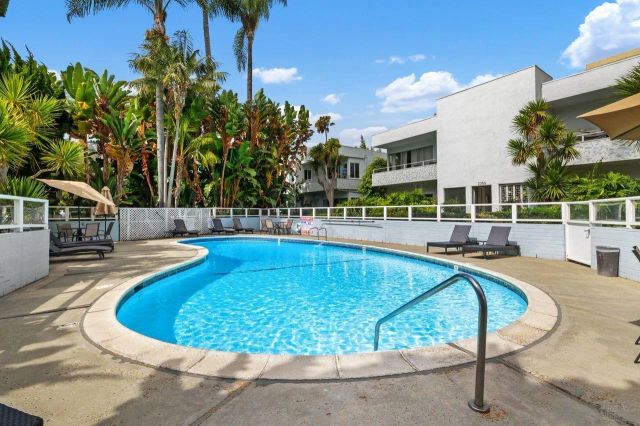 2368 Torrey Pines Road 66, La Jolla, CA 92037