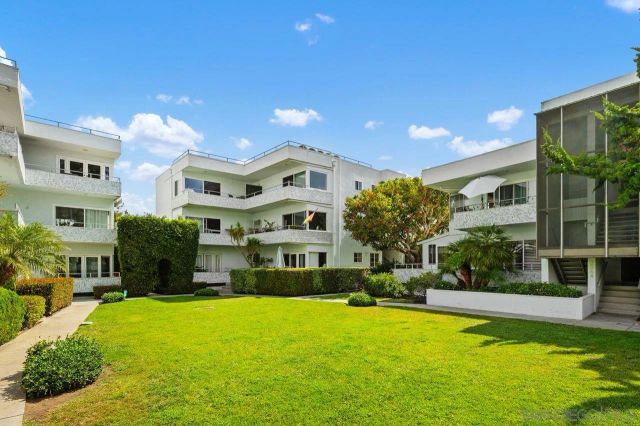 2368 Torrey Pines Road 66, La Jolla, CA 92037