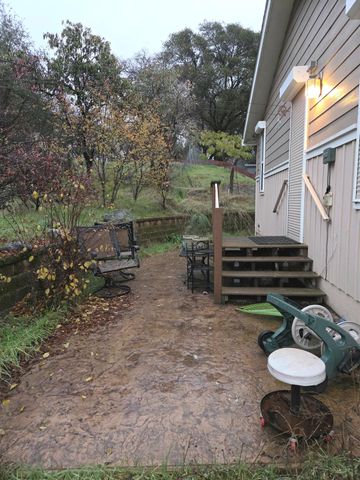 160 Walker Dr, Auburn, CA 95603