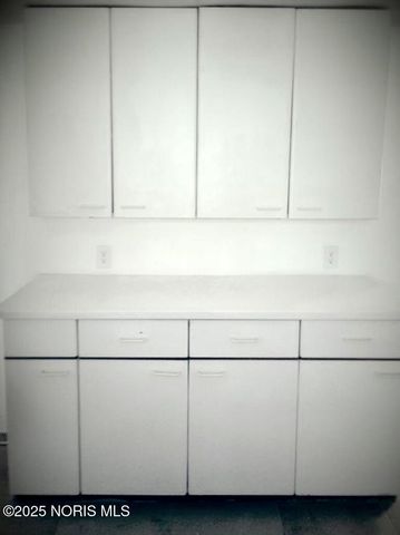 125 Bacon Street, Rossford, OH 43460