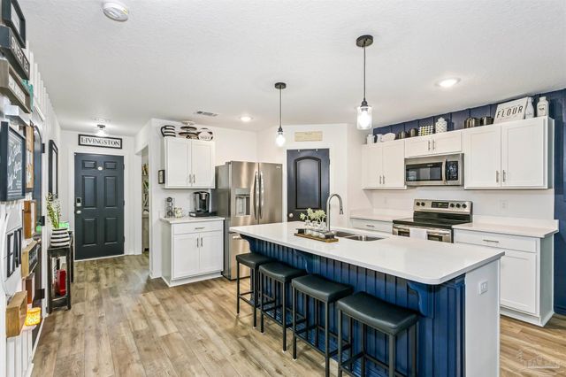 4884 Kensington Ln, Crestview, FL 32539