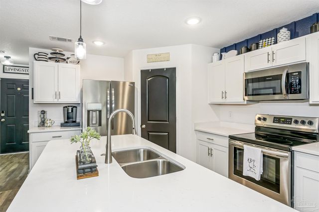 4884 Kensington Ln, Crestview, FL 32539