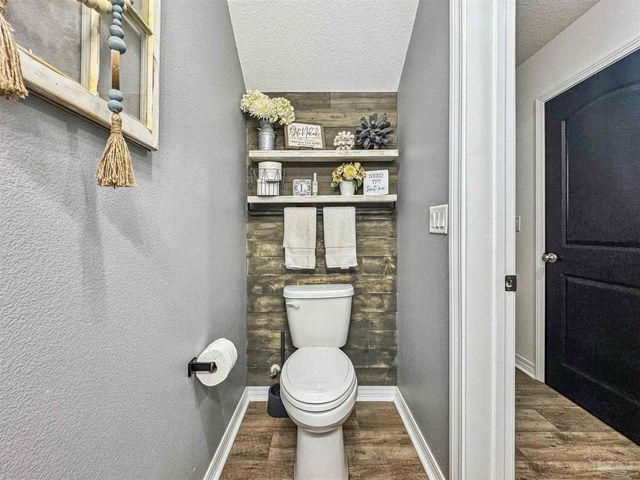 4884 Kensington Ln, Crestview, FL 32539