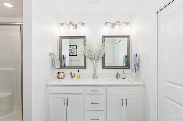 4884 Kensington Ln, Crestview, FL 32539