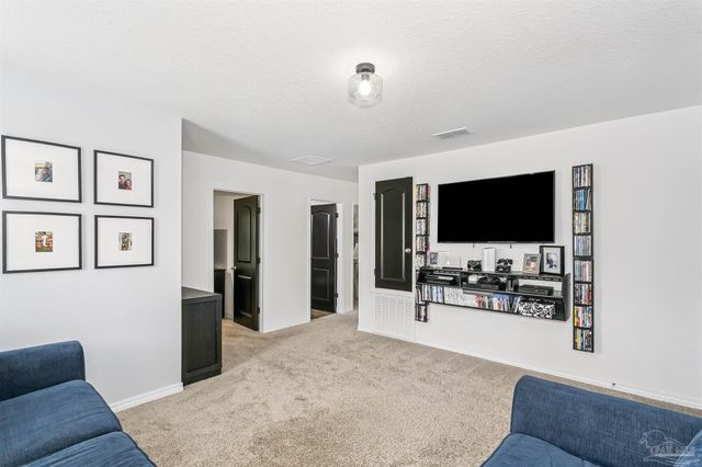 4884 Kensington Ln, Crestview, FL 32539