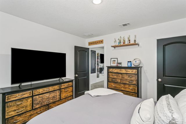 4884 Kensington Ln, Crestview, FL 32539