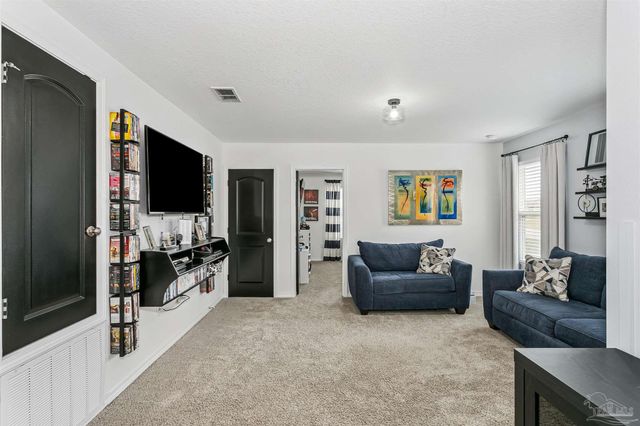 4884 Kensington Ln, Crestview, FL 32539