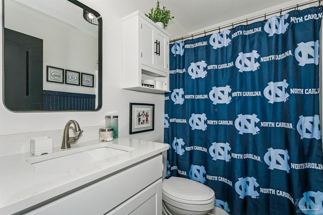 4884 Kensington Ln, Crestview, FL 32539