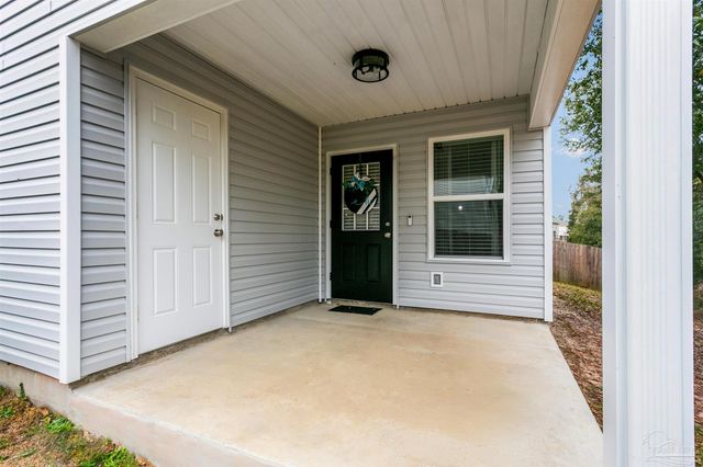 4884 Kensington Ln, Crestview, FL 32539