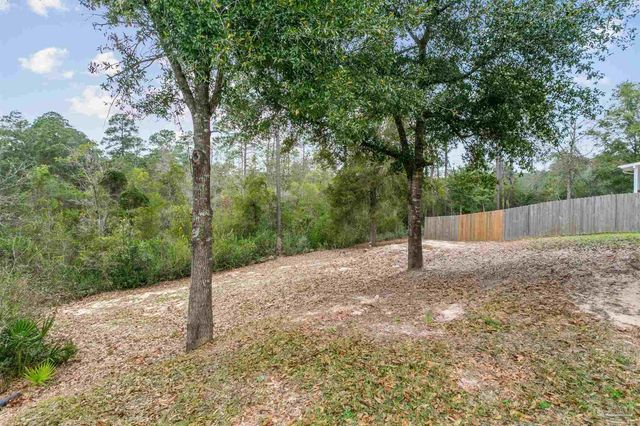 4884 Kensington Ln, Crestview, FL 32539