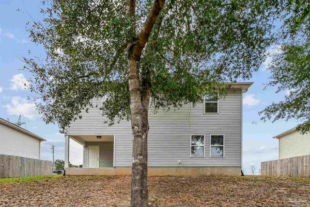 4884 Kensington Ln, Crestview, FL 32539