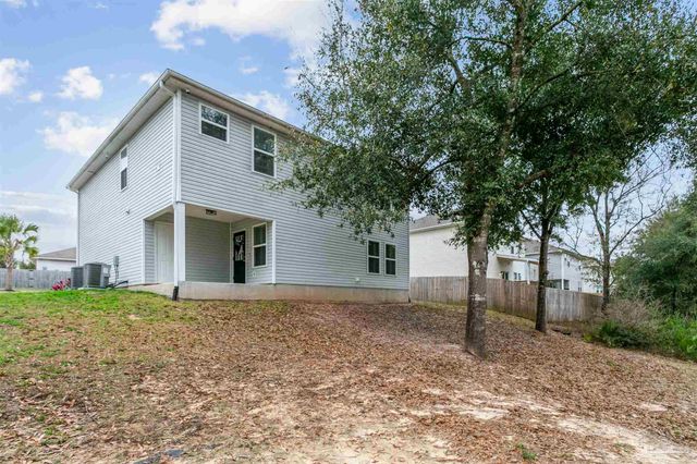 4884 Kensington Ln, Crestview, FL 32539