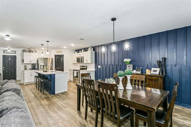 4884 Kensington Ln, Crestview, FL 32539